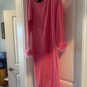 Elegant Pink Long Sleeve Dress with Feather Cuffs